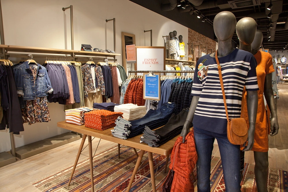 Immobilien- und Interiorfotografie – Innenansicht eines Geschäfts im Atrio Villach